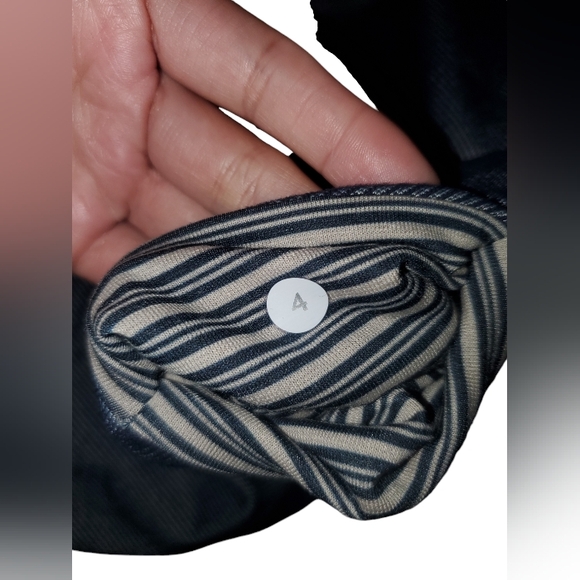 Lululemon Capri leggings - Picture 5 of 5